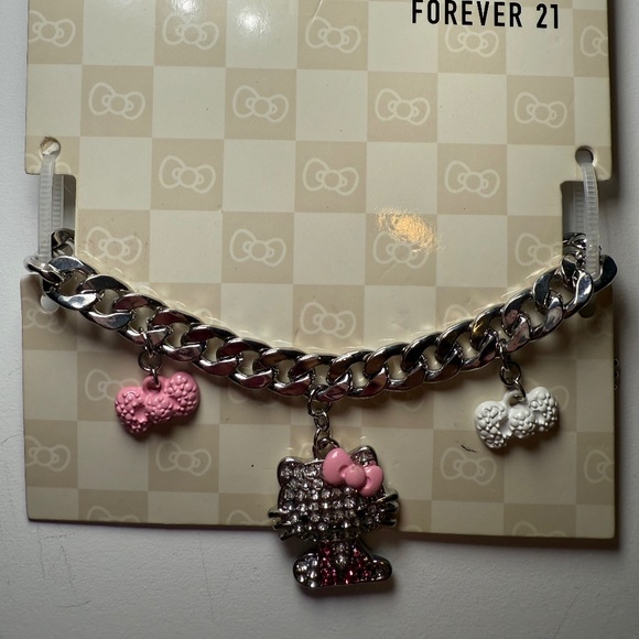 HELLO KITTY charm bracelet x forever 21 - Picture 2 of 4